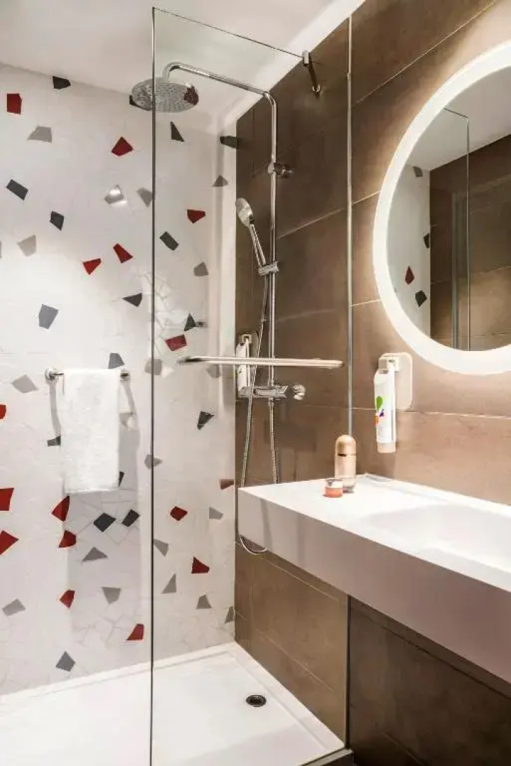 Отель ibis Styles Barcelona City Bogatell