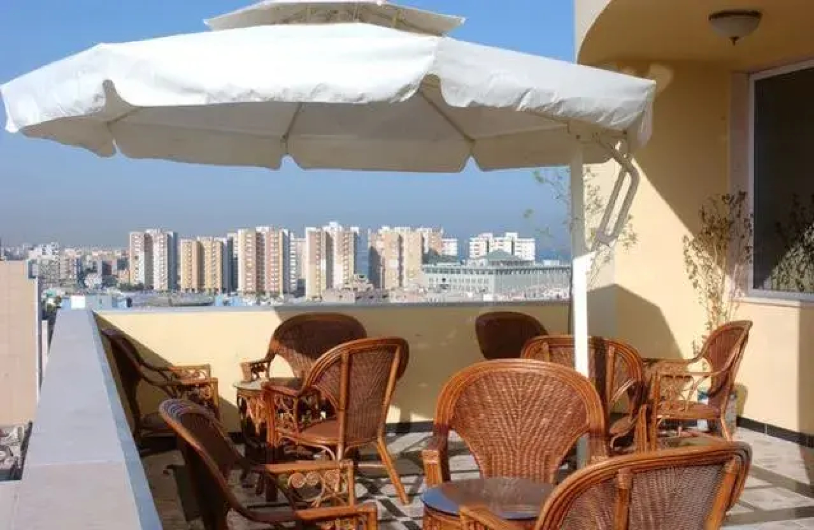 Al Safeer Hotel