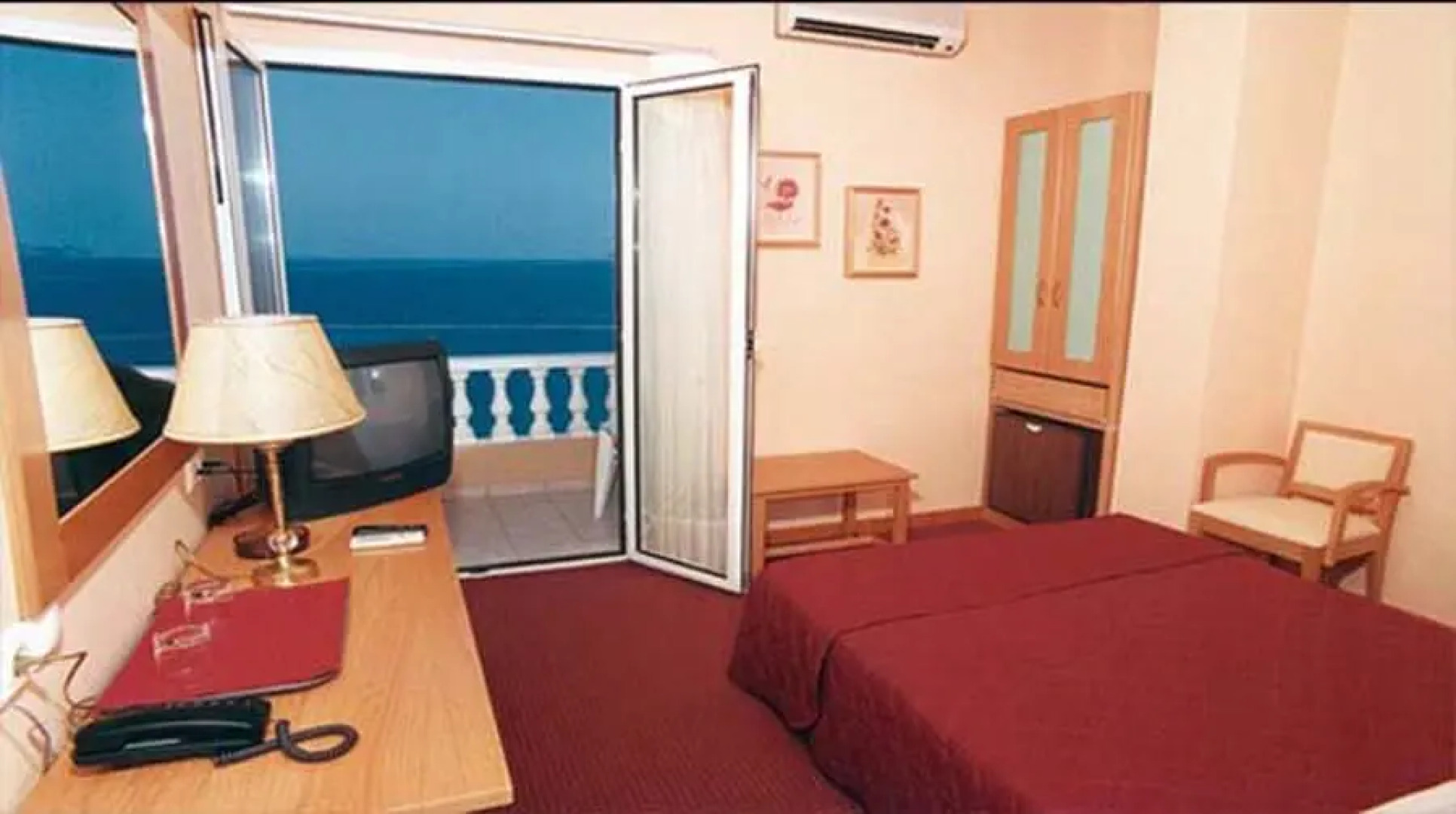 Mantas Seaside Boutique Hotel