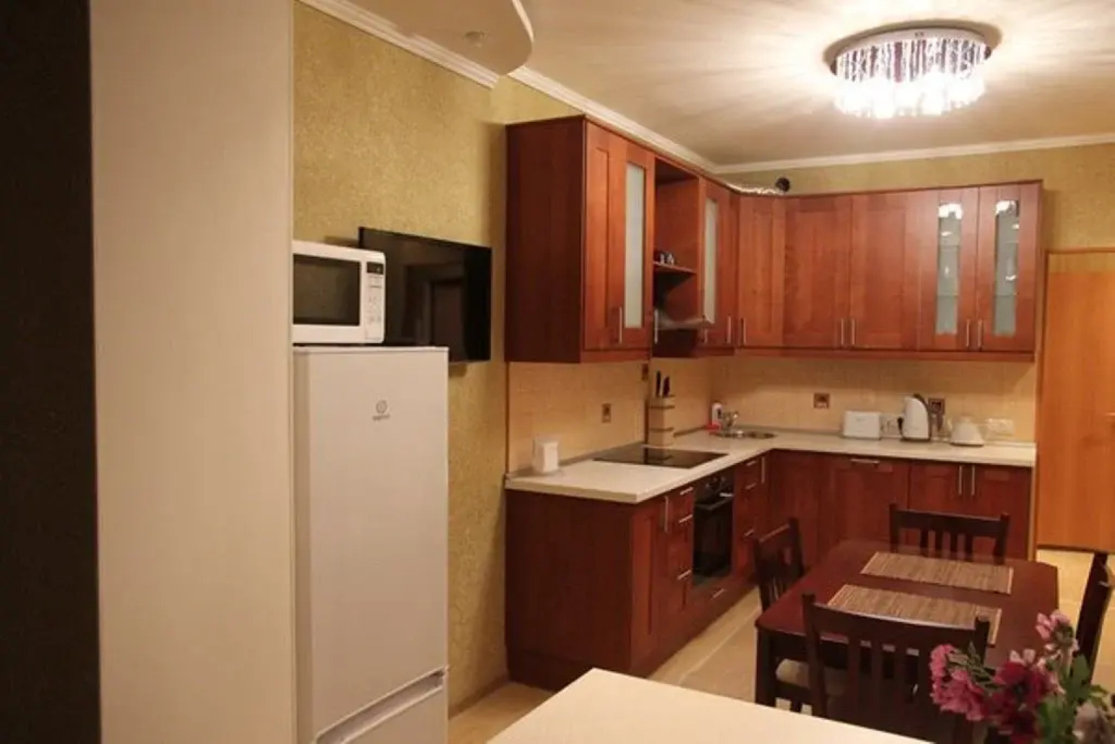 Апартаменты СуткиХаус