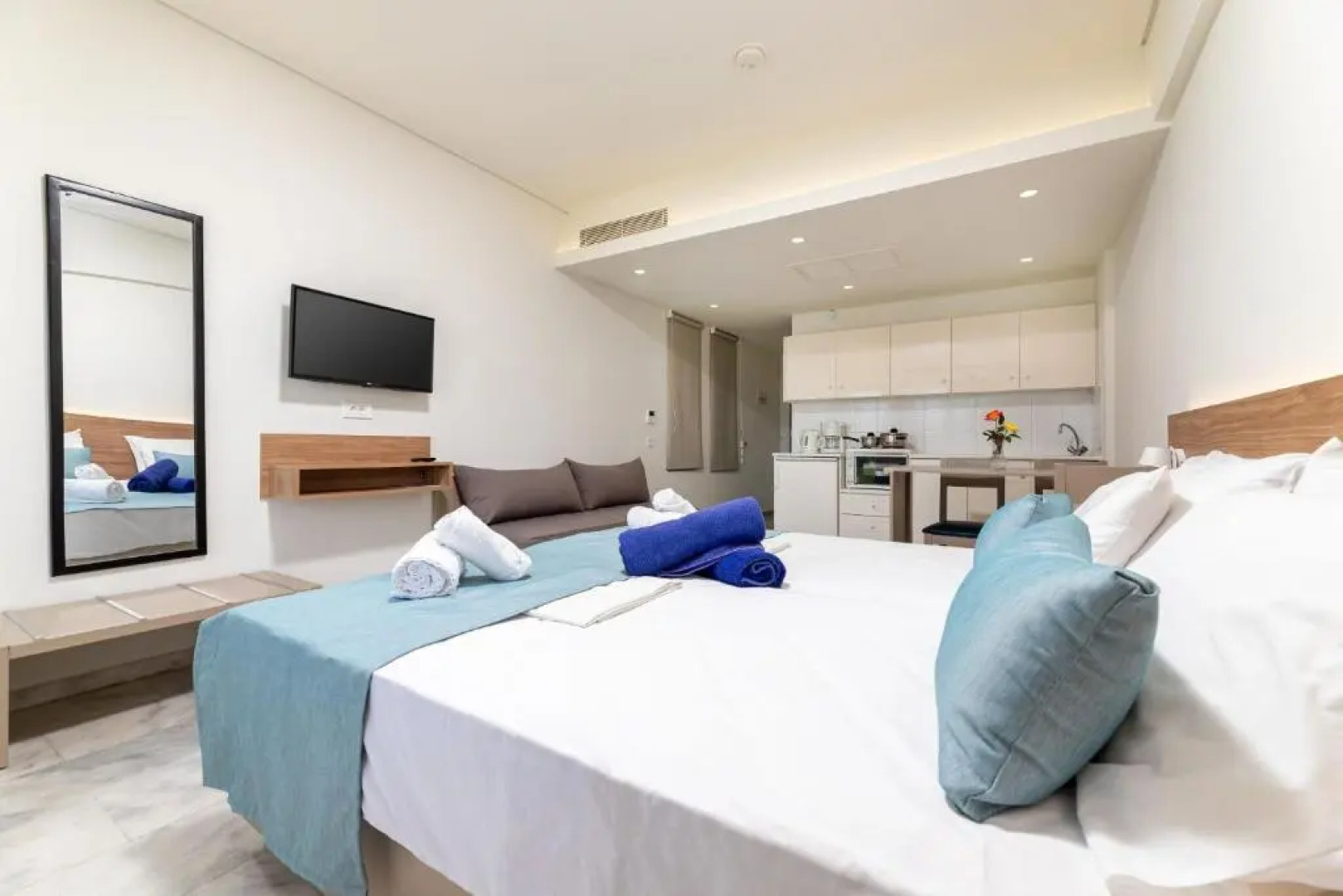 Kostakis Beach Apartments