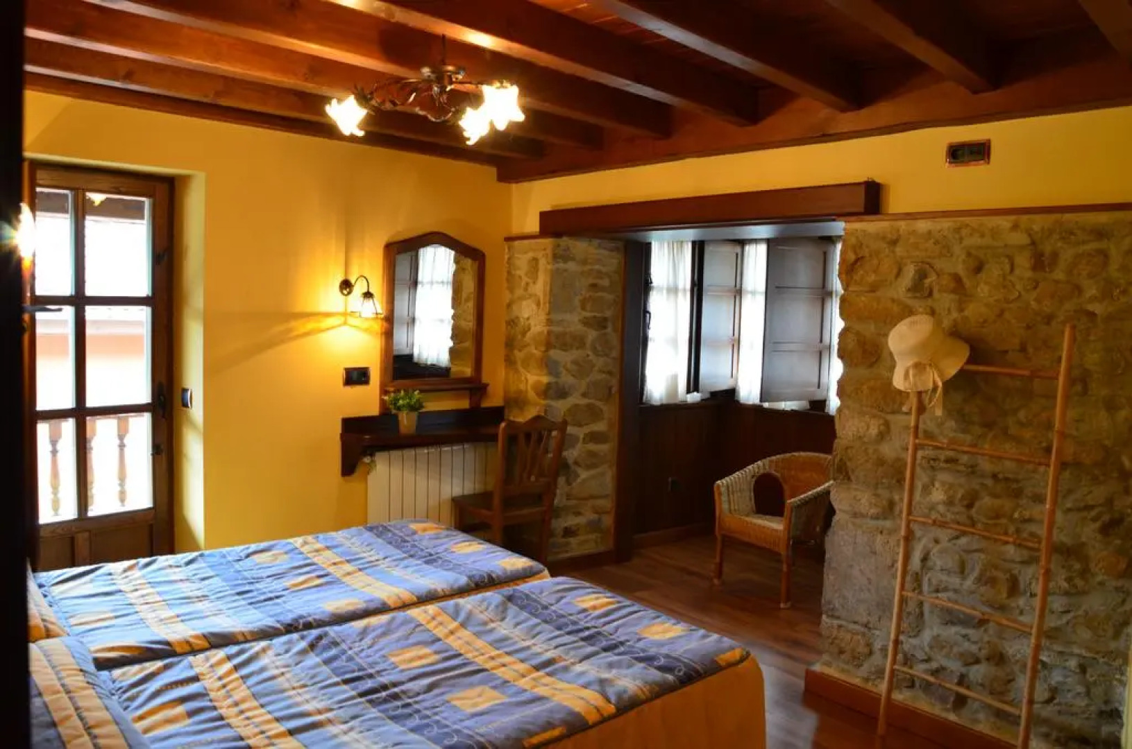 Casa de Aldea Mariana