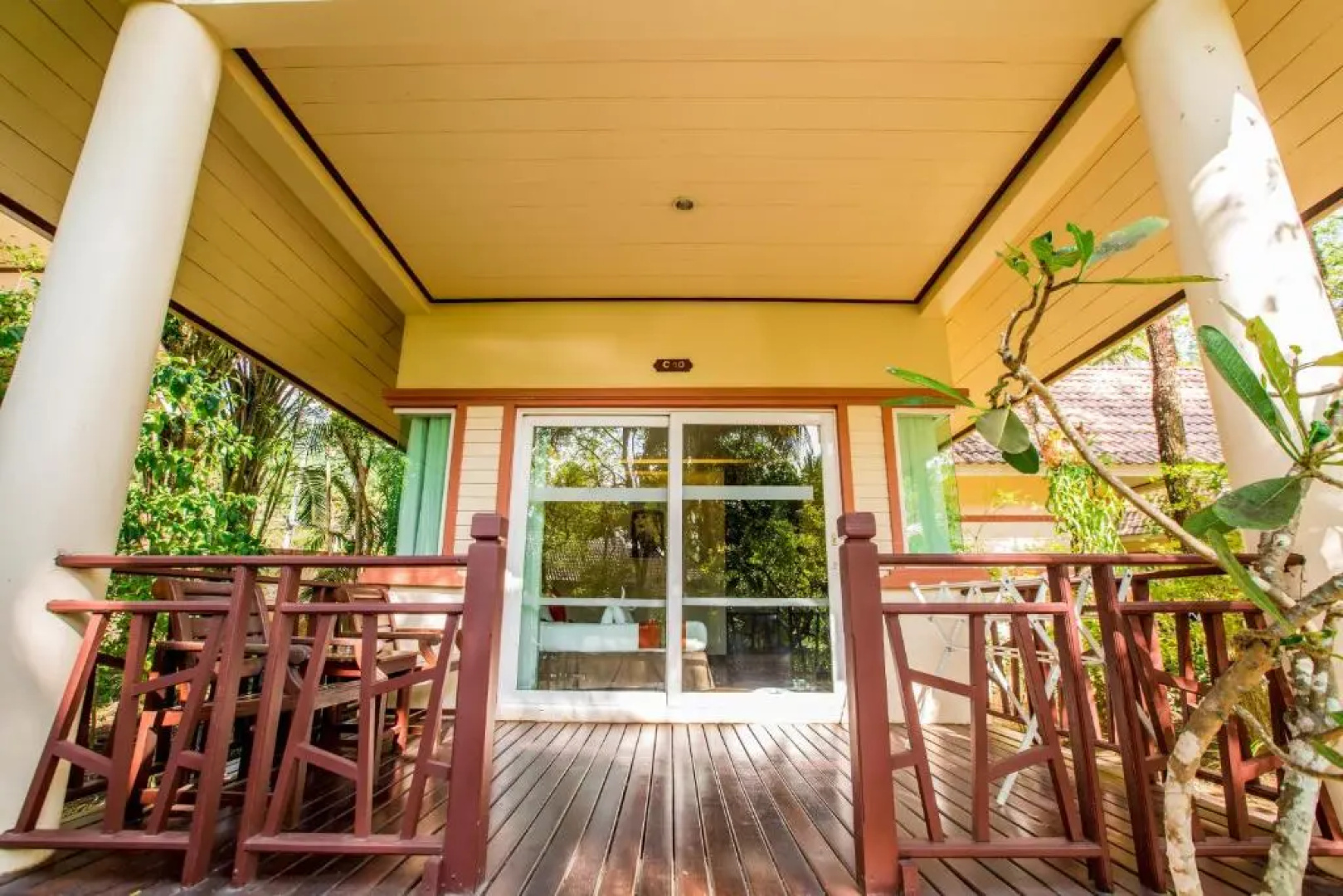 Koh Chang Paradise Resort & Spa