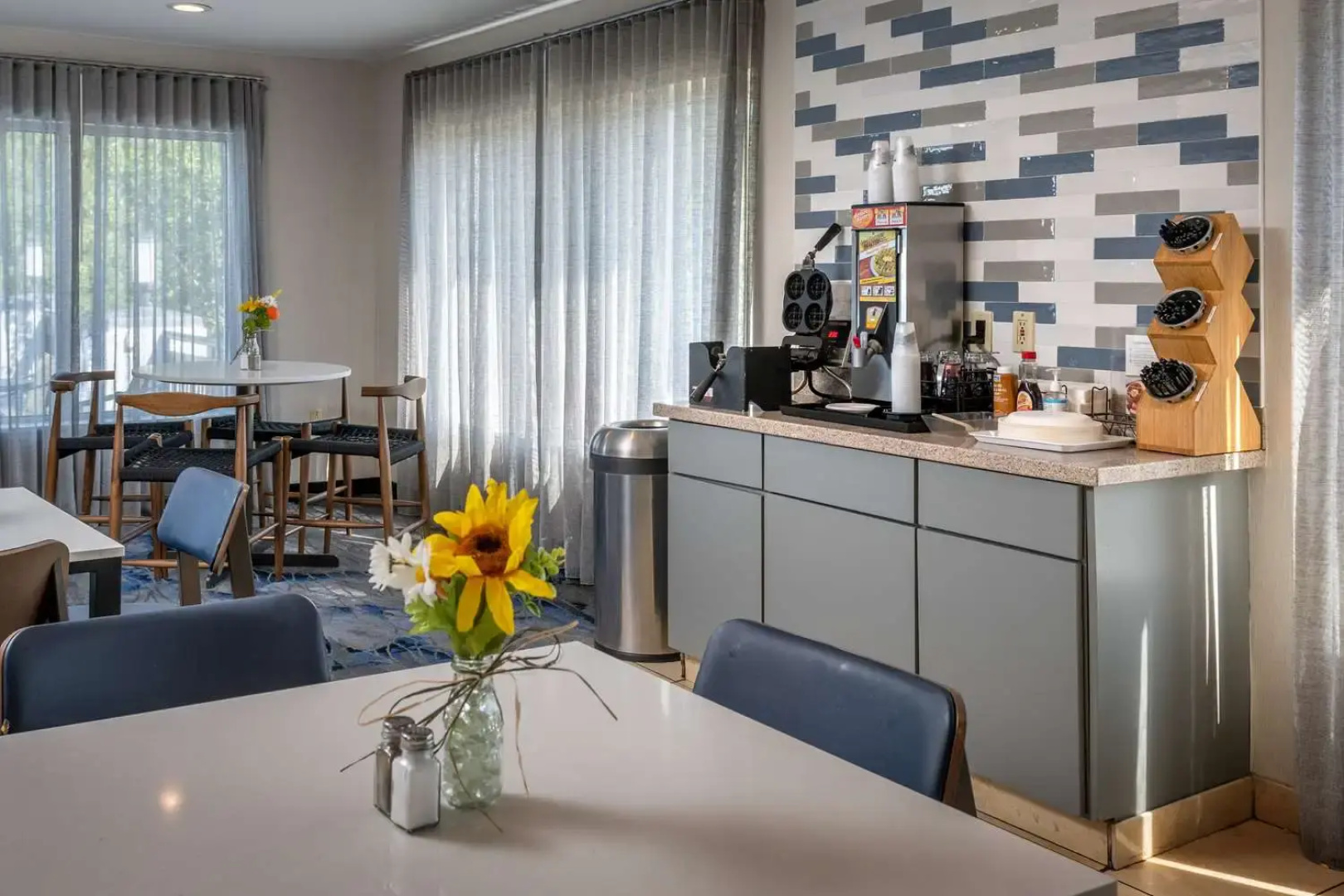 Best Western Plus Hotel Beckley Inn