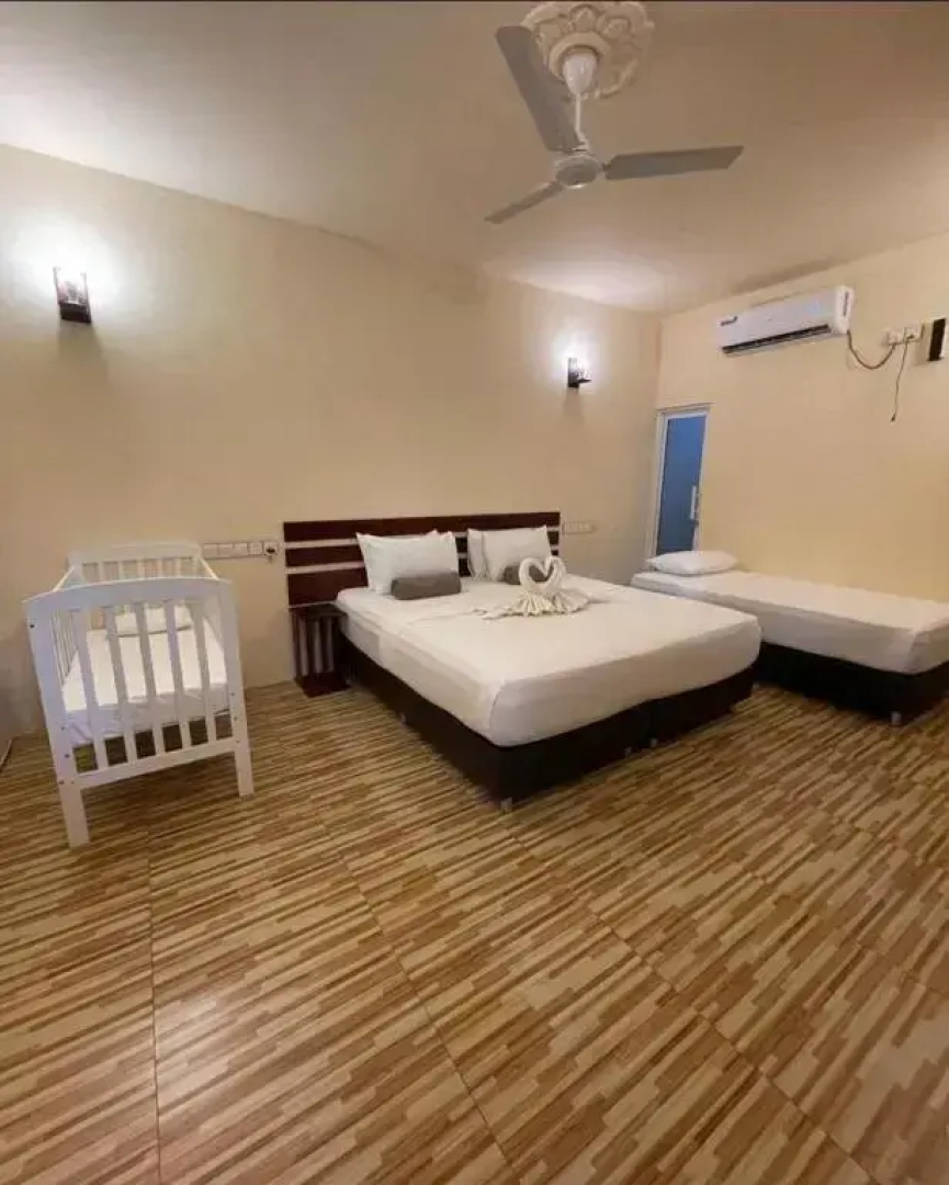 Отель Shoreline Grand