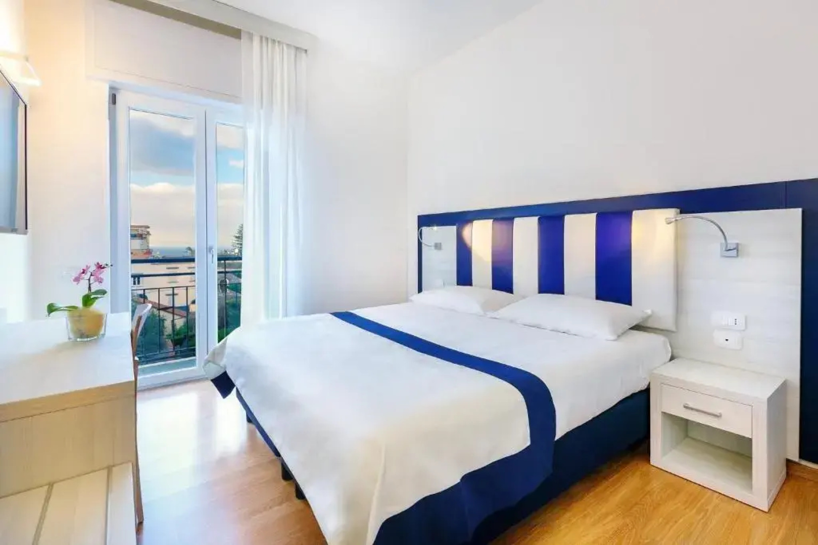 Hotel Aequa