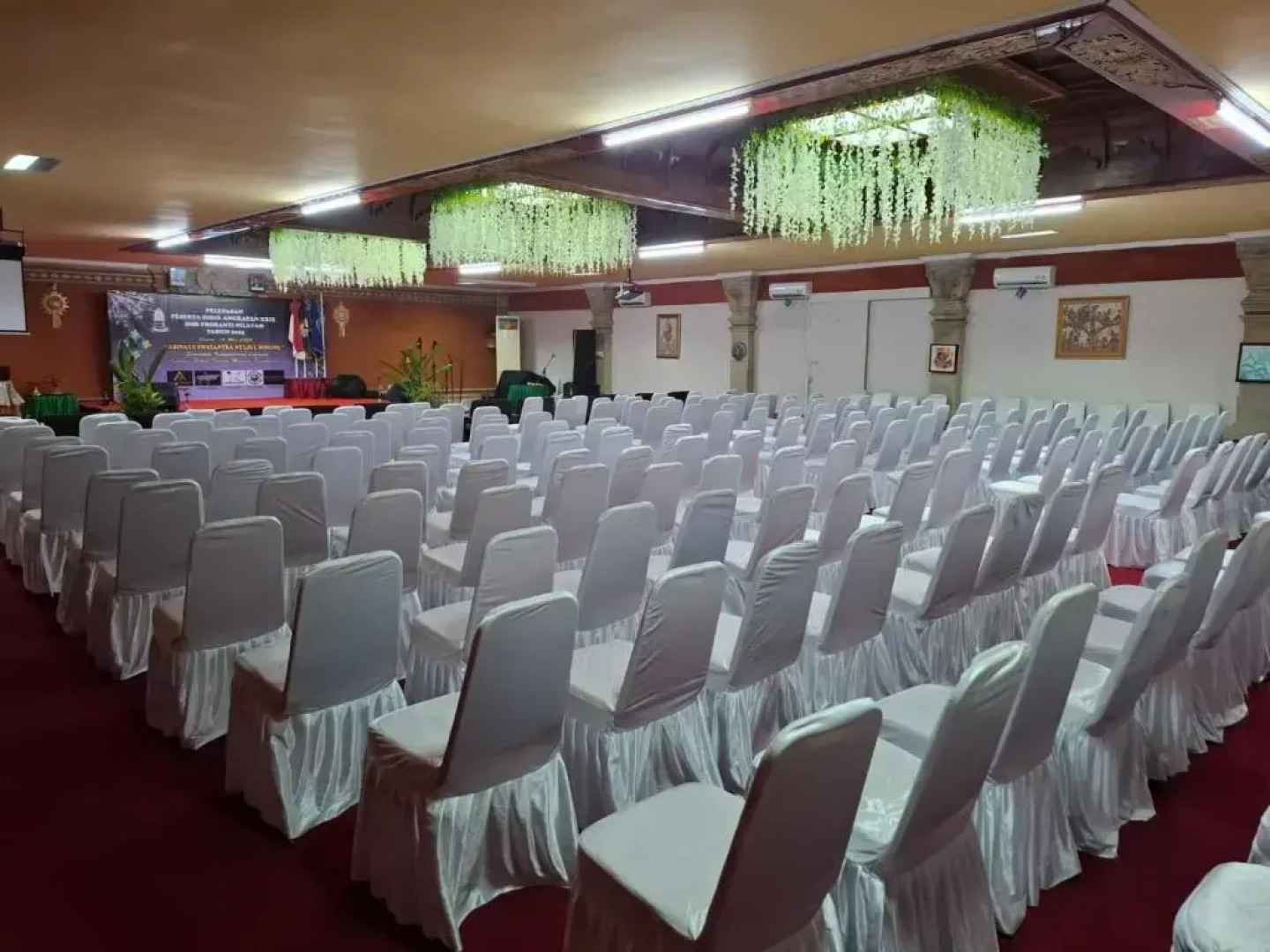 Отель Melasti Kuta Beach Hotel and Spa