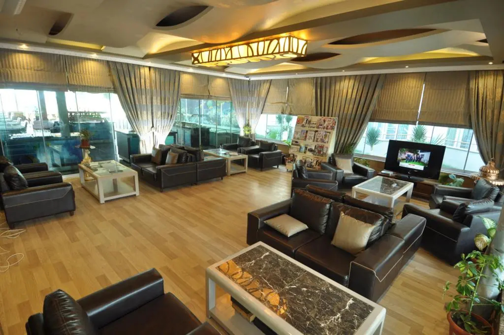 Unluselek Hotel