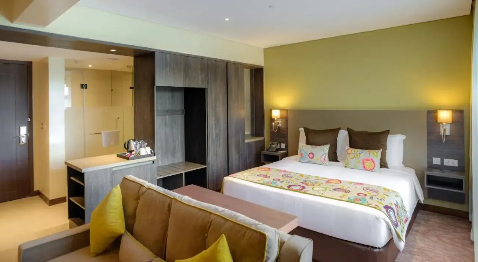Tamarind Tree Hotel