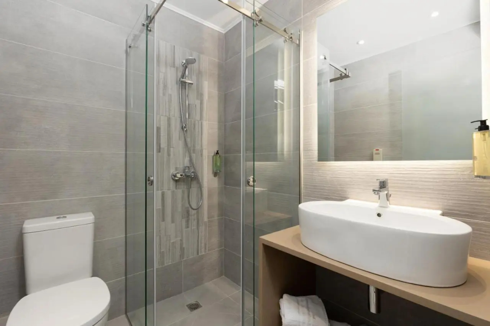 Paradise Hotel Corfu