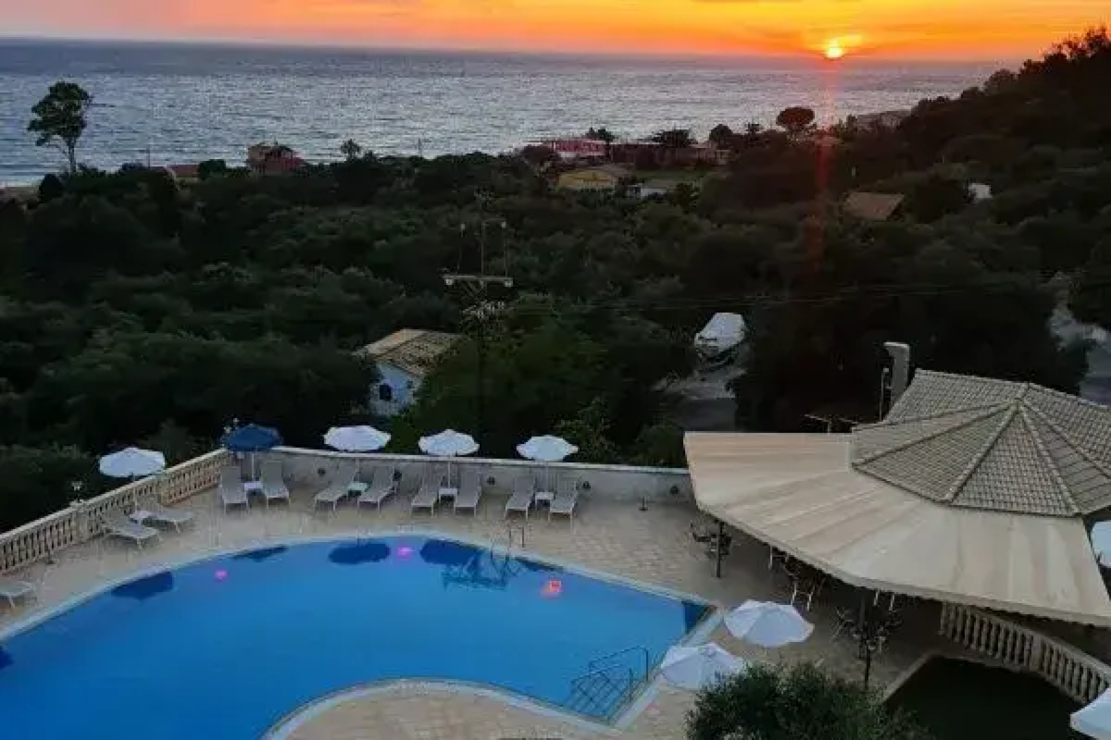 Aloha Hotel