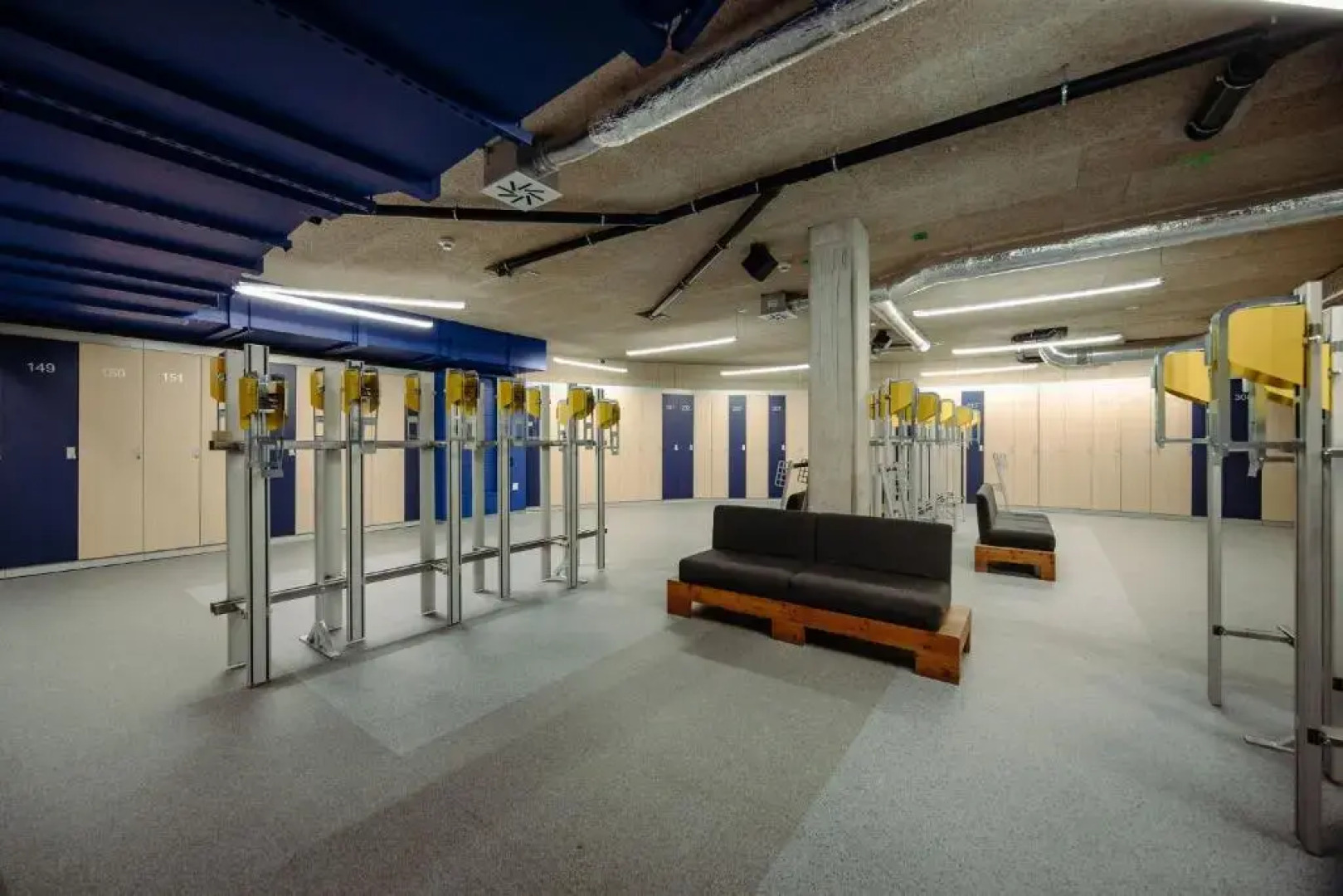 Dips&Drops – SUPERIOR HOTEL · SPORTS · SPA · RESTAURANTS