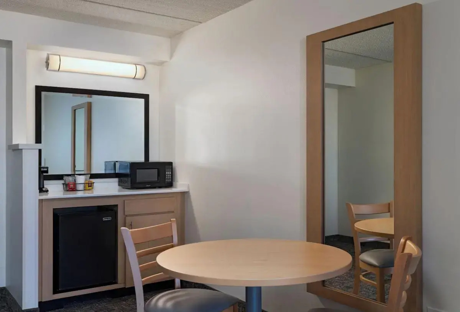 Hyatt Place Austin/Arboretum