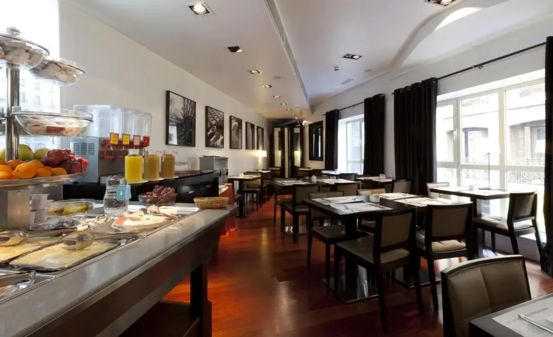 Отель Quatro Puerta Del Sol