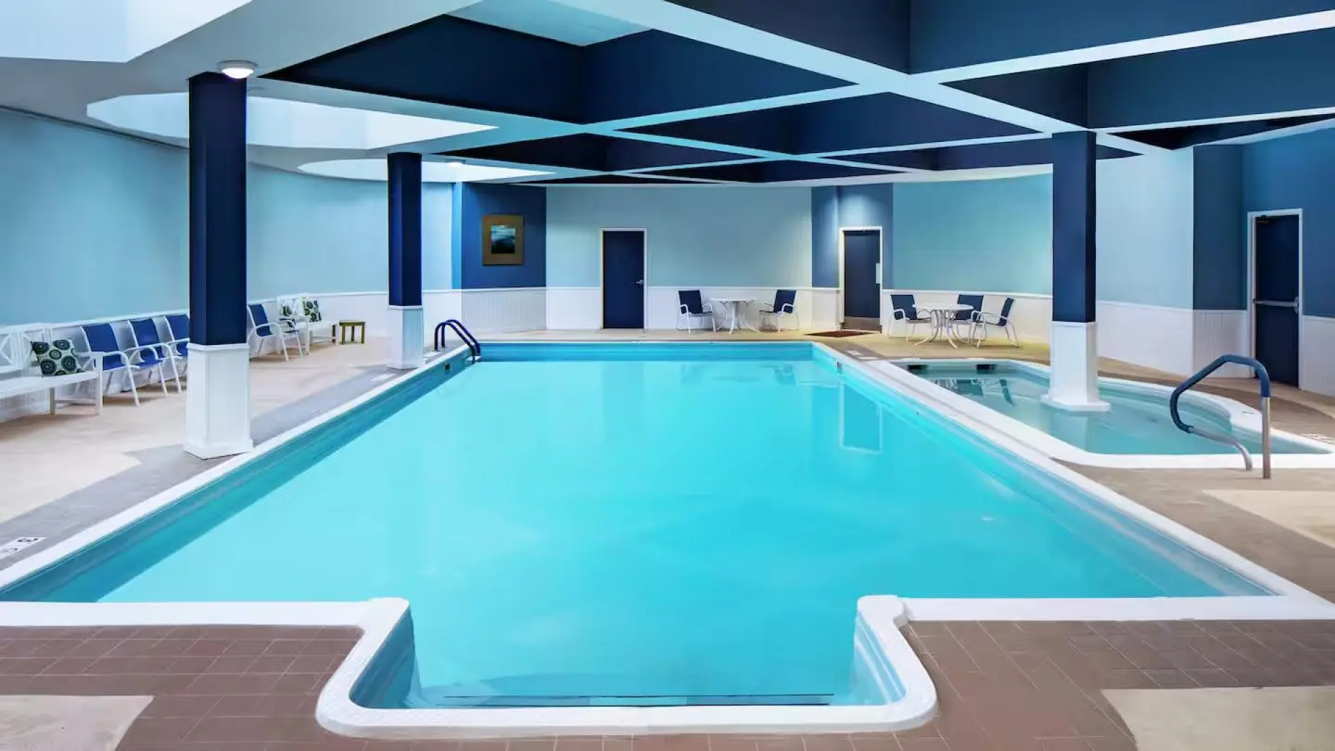 DoubleTree by Hilton Nashua