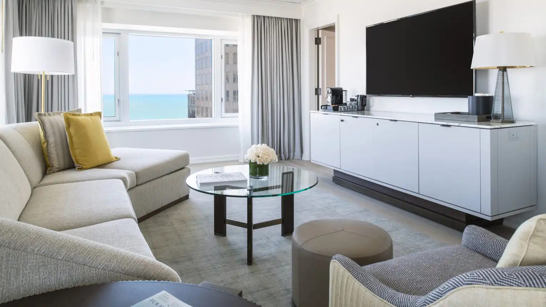 Отель Four Seasons Chicago