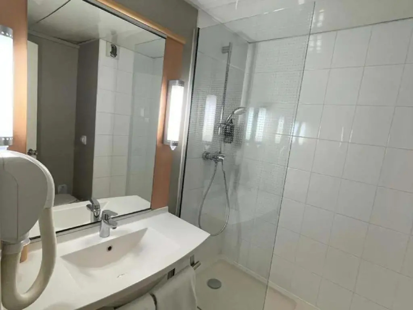 B&B HOTEL Orly Rungis Aéroport 3 étoiles