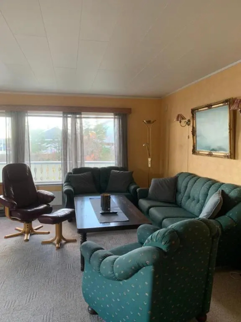 House by the sea Reine, Lofoten