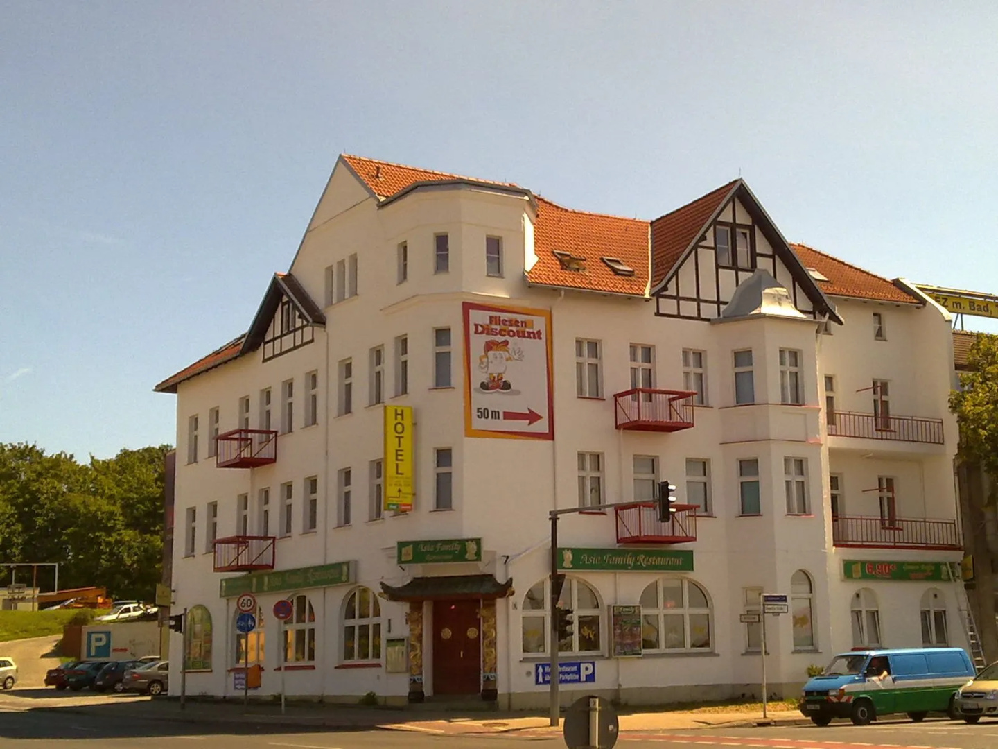 Hotel B1
