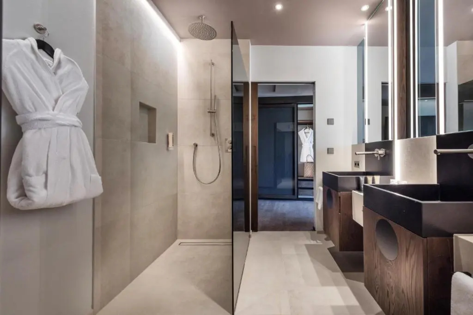Hotel Paradies