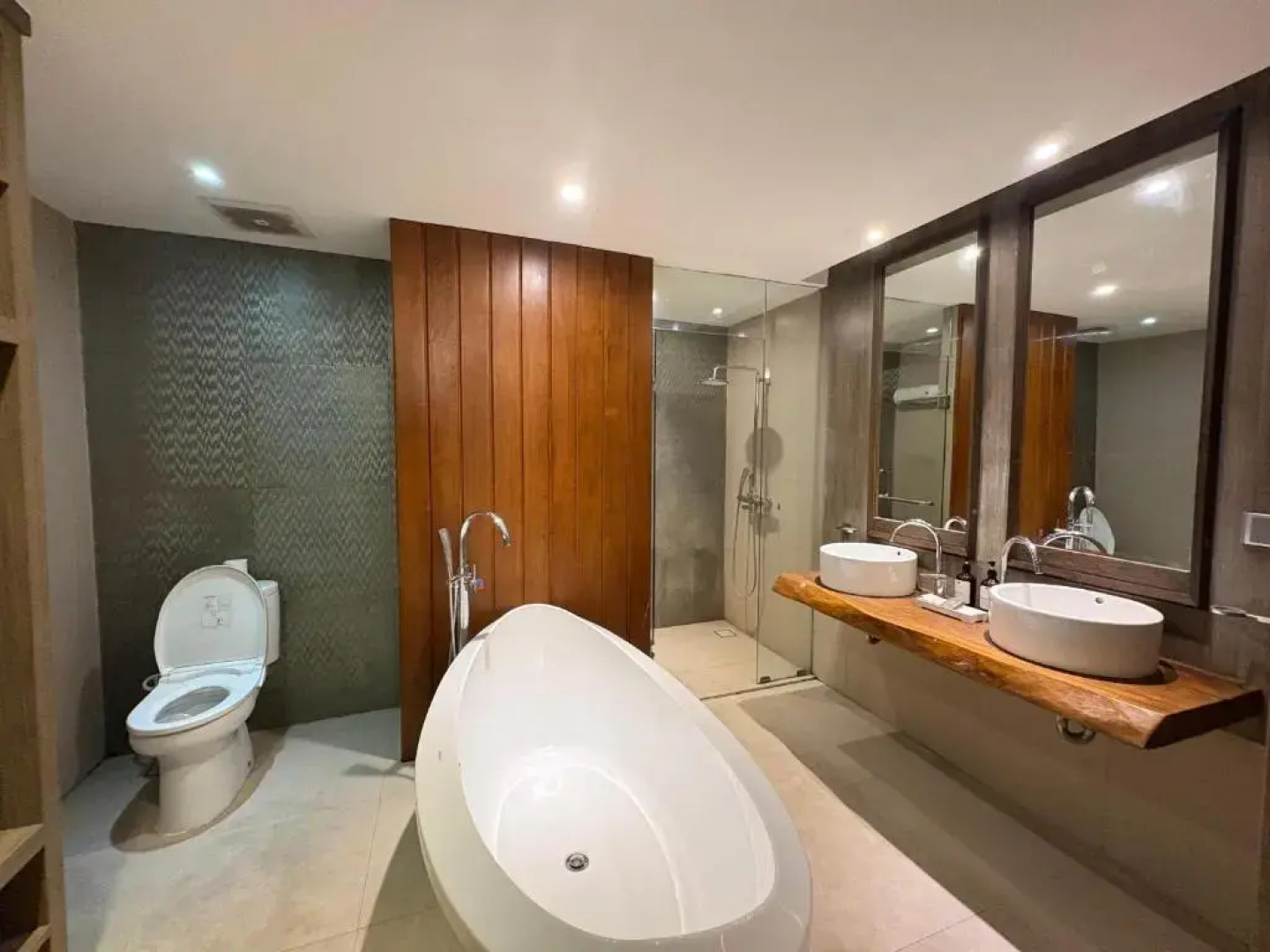 The Crystal Luxury Bay Resort Nusa Dua