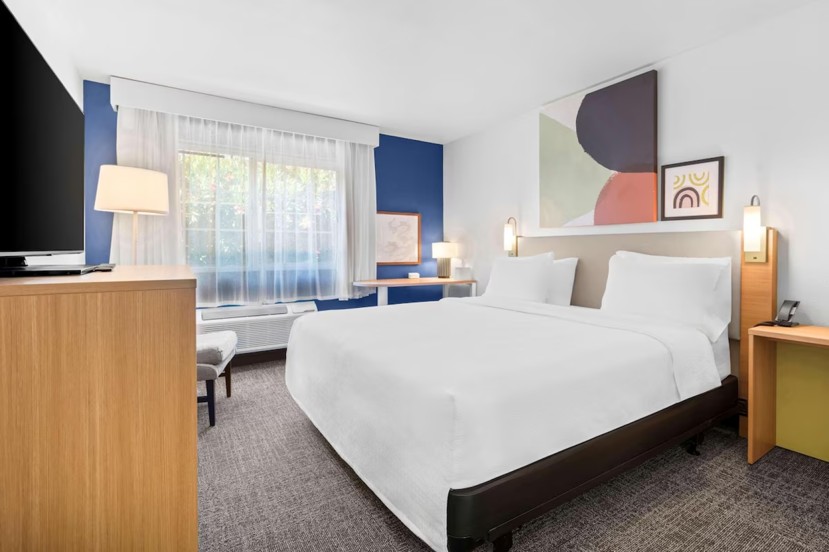 Spark by Hilton Modesto