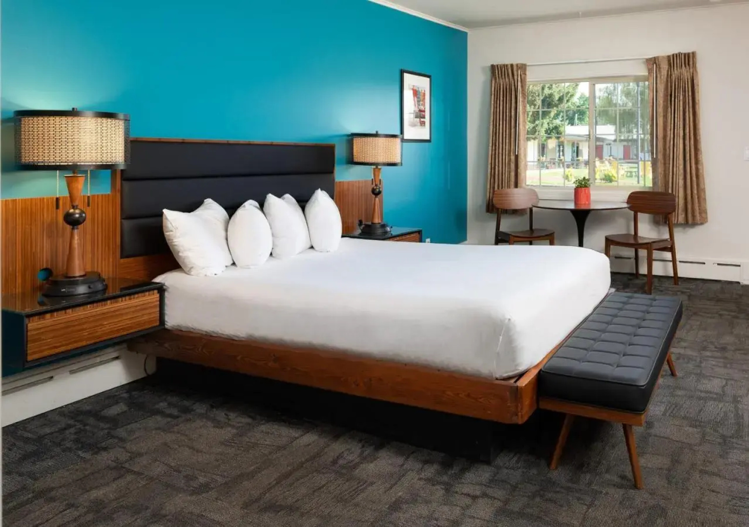 The Sapphire Motel