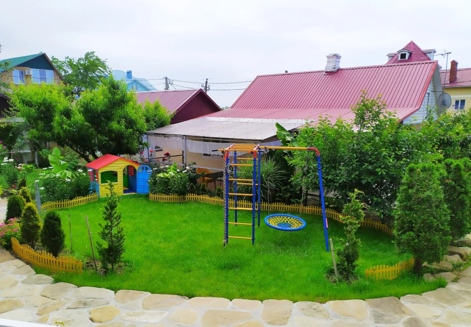 Tikhy Dvorik v Bette