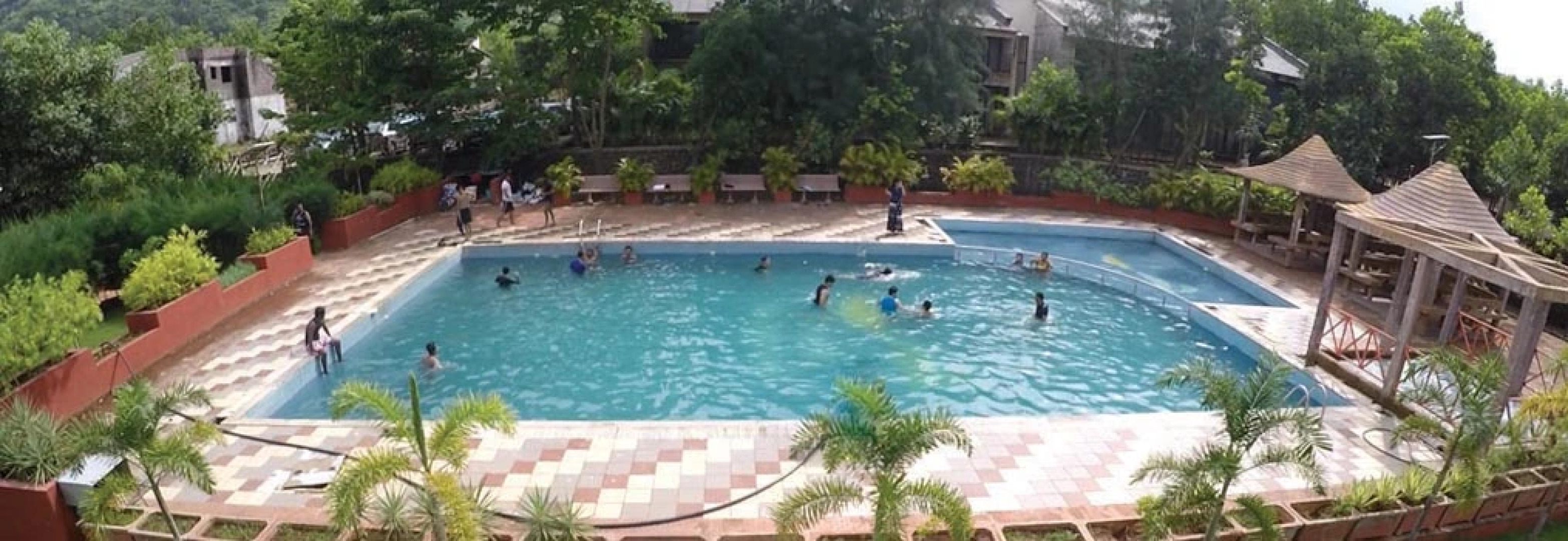 Mohili Meadows Resort