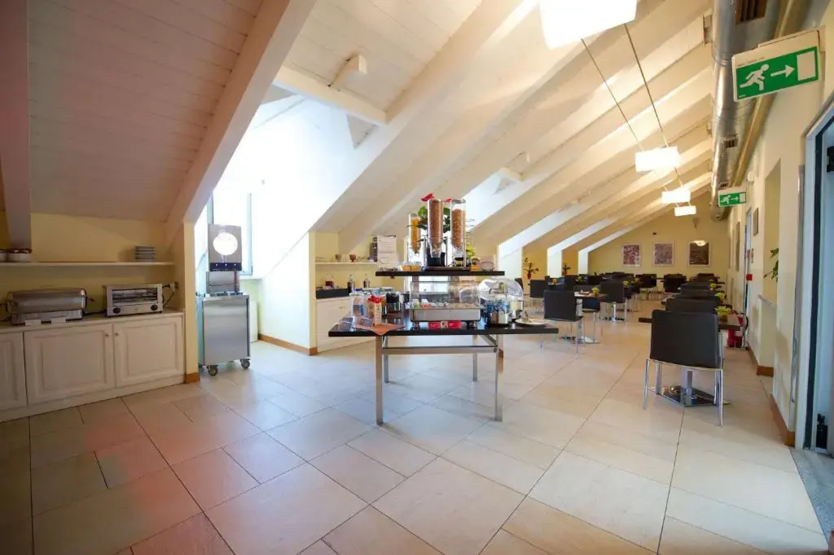 Best Western Crystal Palace Hotel