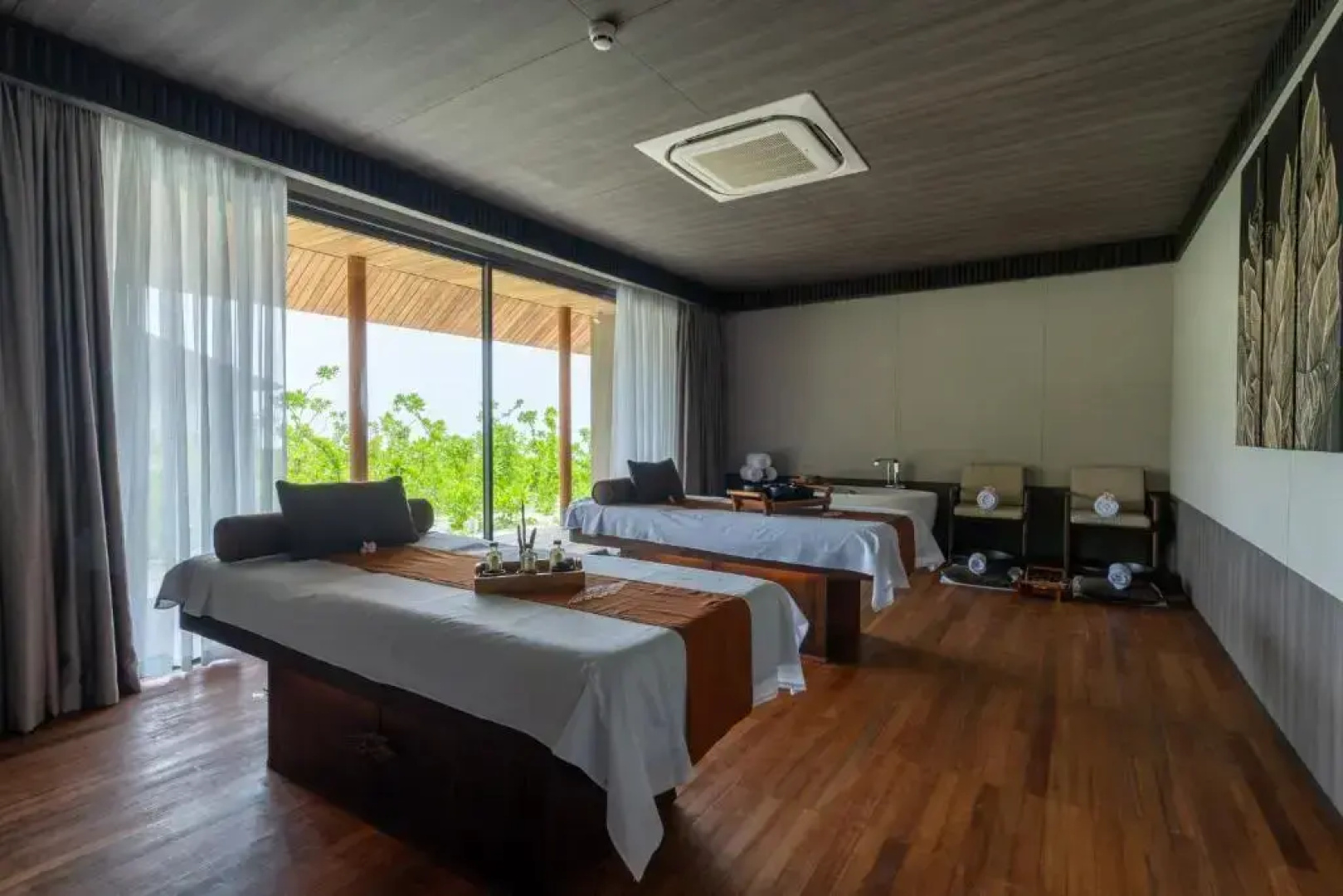 Отель Madifushi Private Island