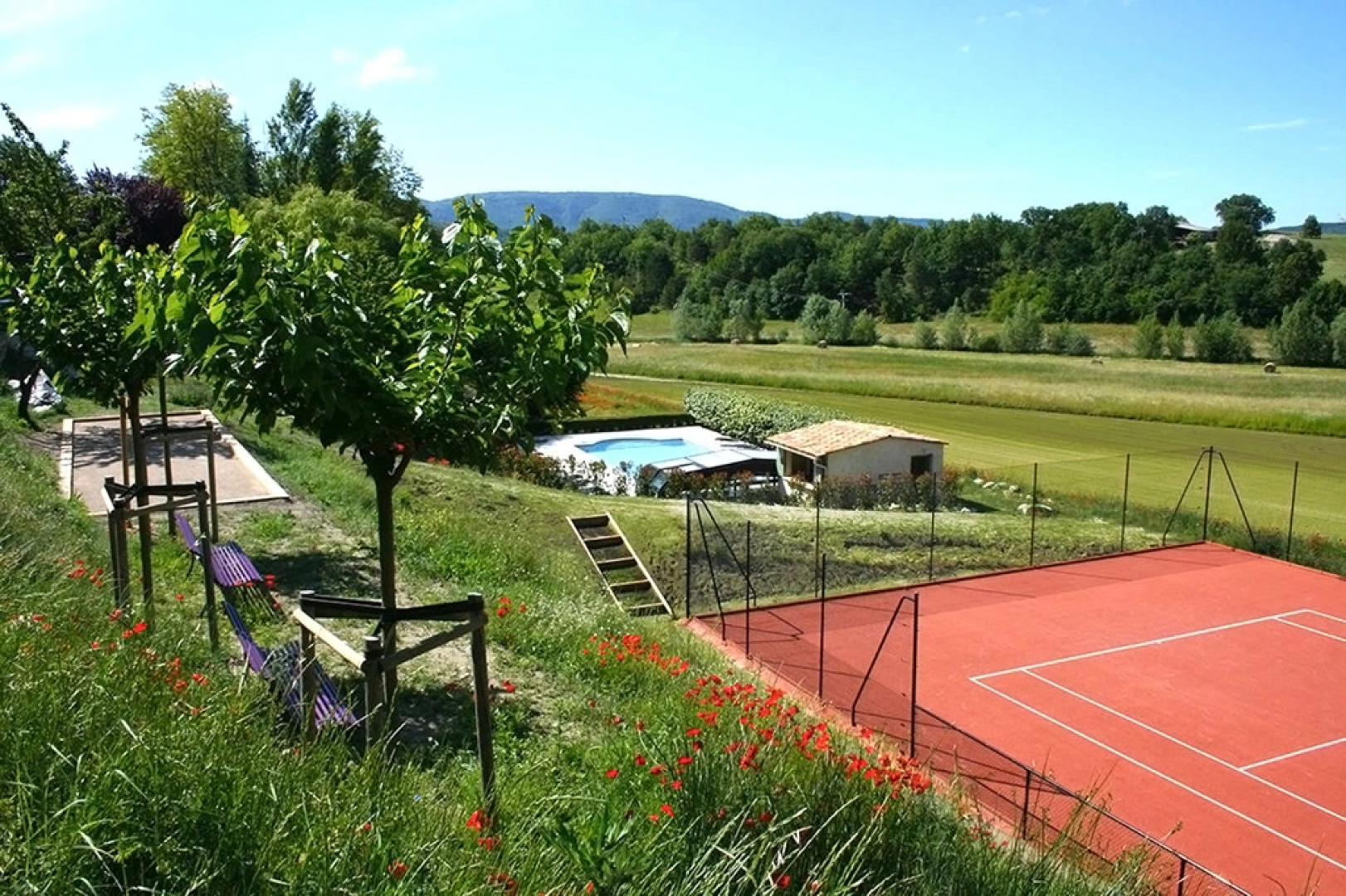 Relais du Silence Hôtel Universitaire du mieux-être au Mas de Fontefiguières