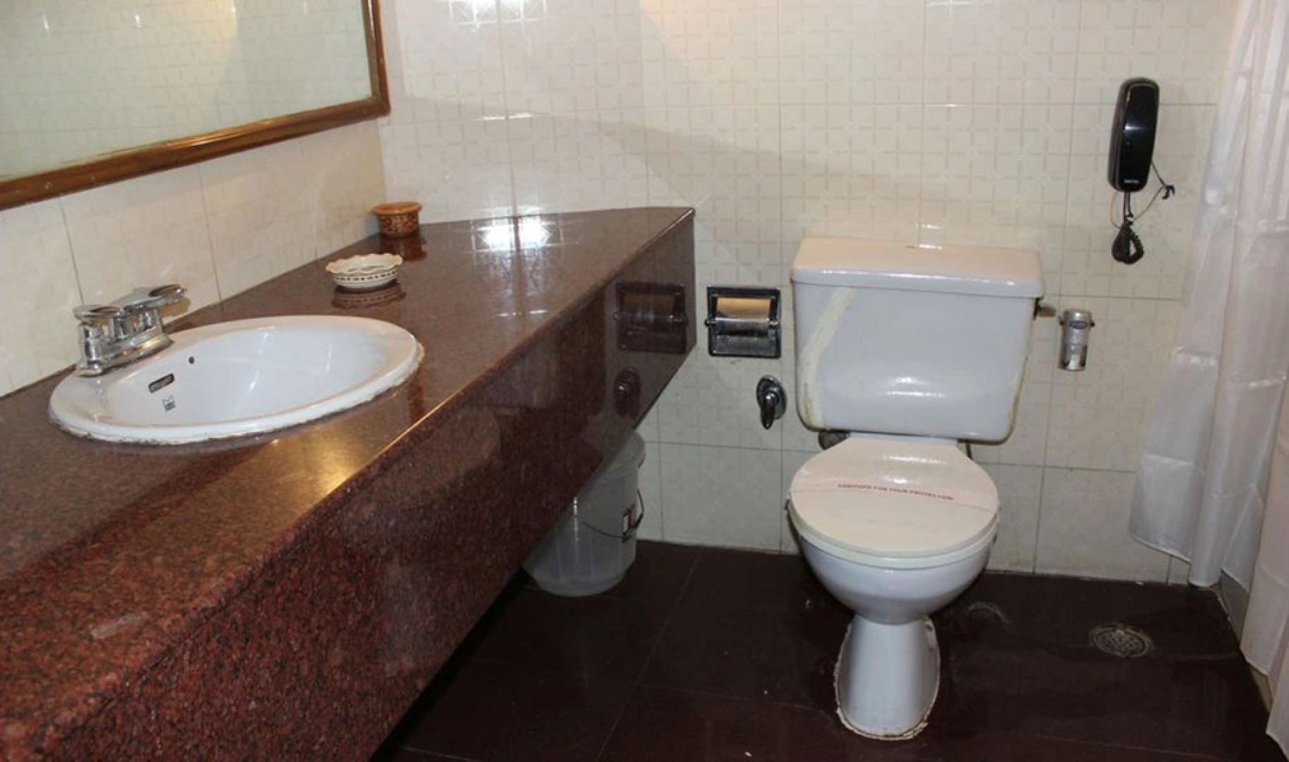 OYO Premium Sector 26 Madhya Marg