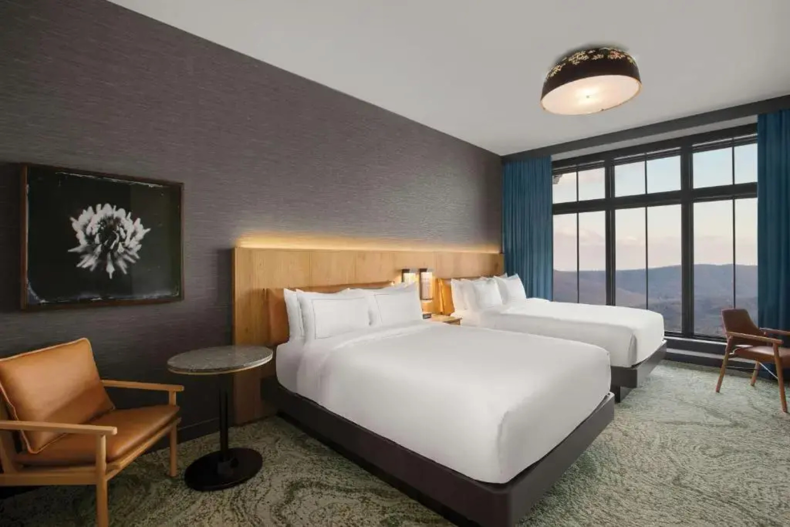 Cloudland At McLemore Resort Lookout Mountain, Curio by Hilton