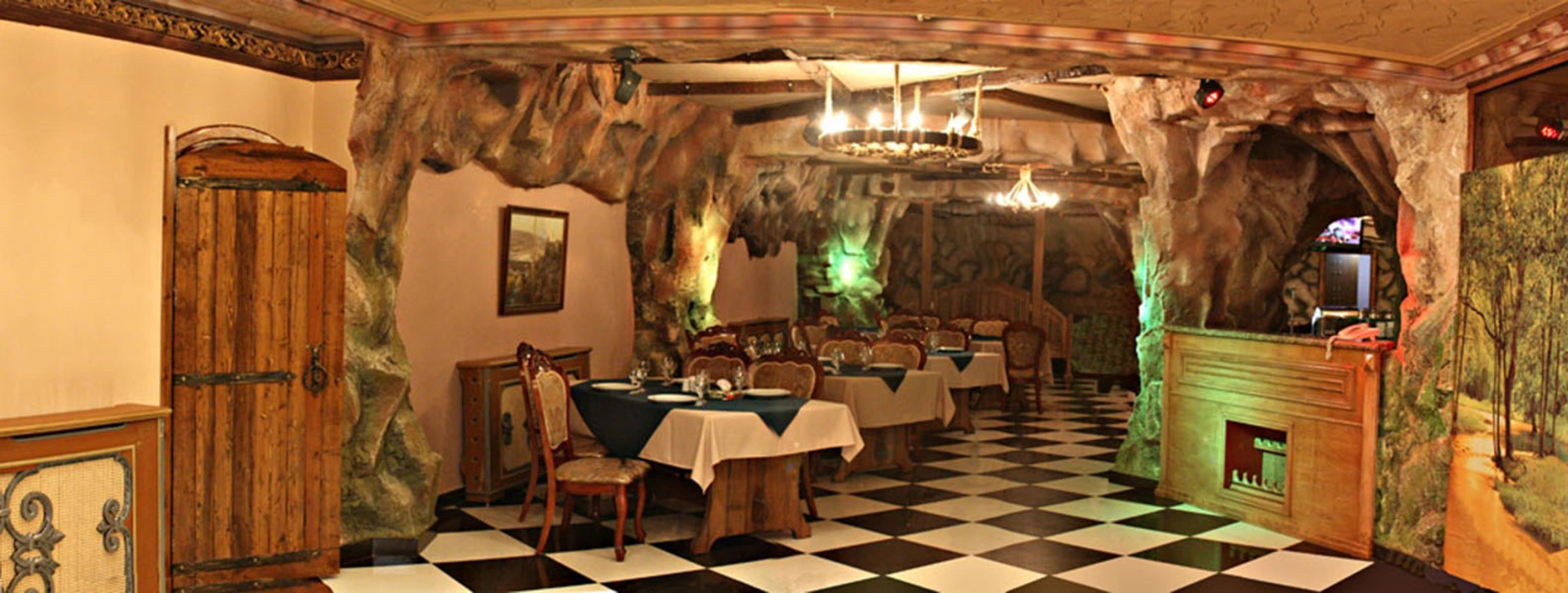 Alexandrapol Palace Hotel