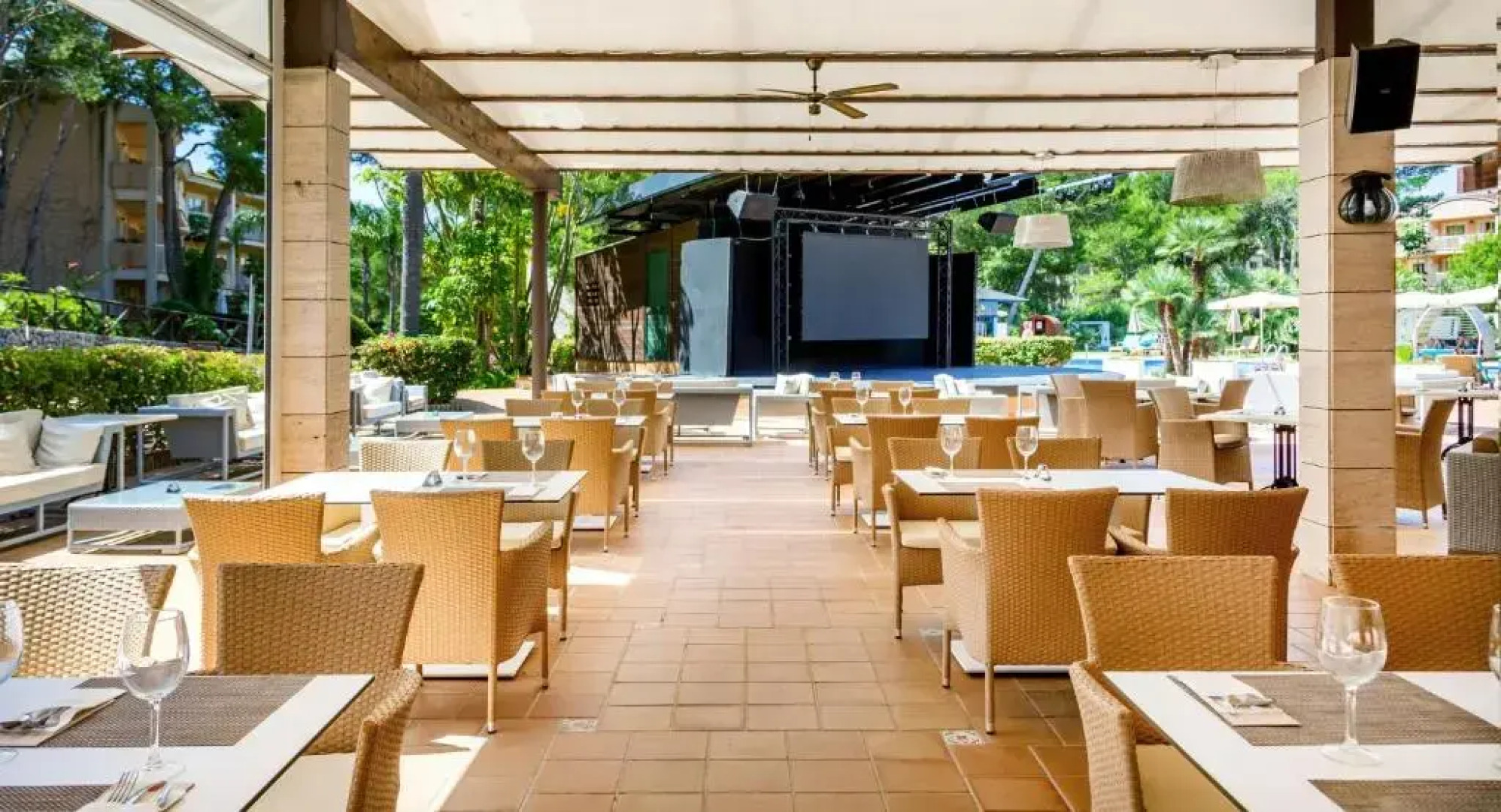 Viva Suites & Spa 16+