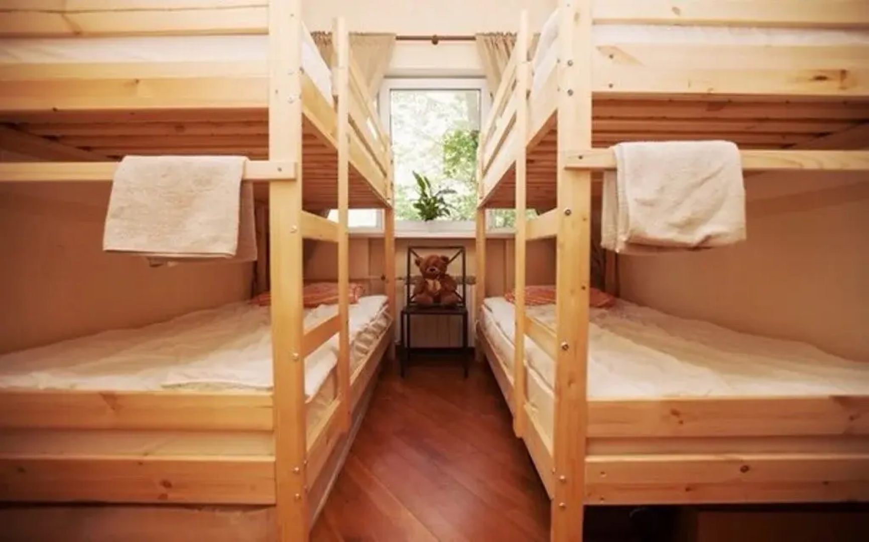 Elite Hostel