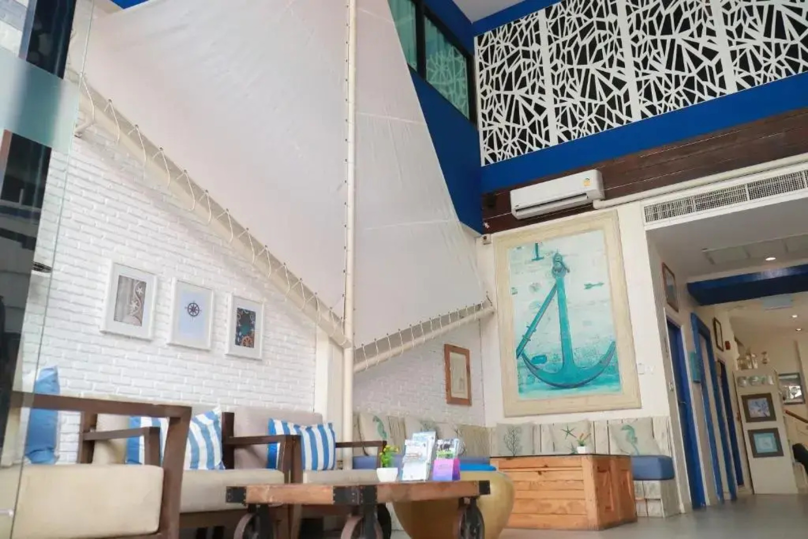 The Blue Pearl Kata Hotel