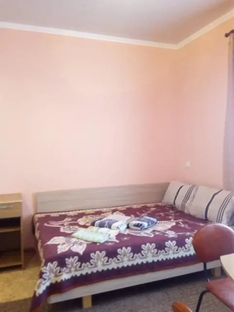 Molodezhnaya 8 Guest House