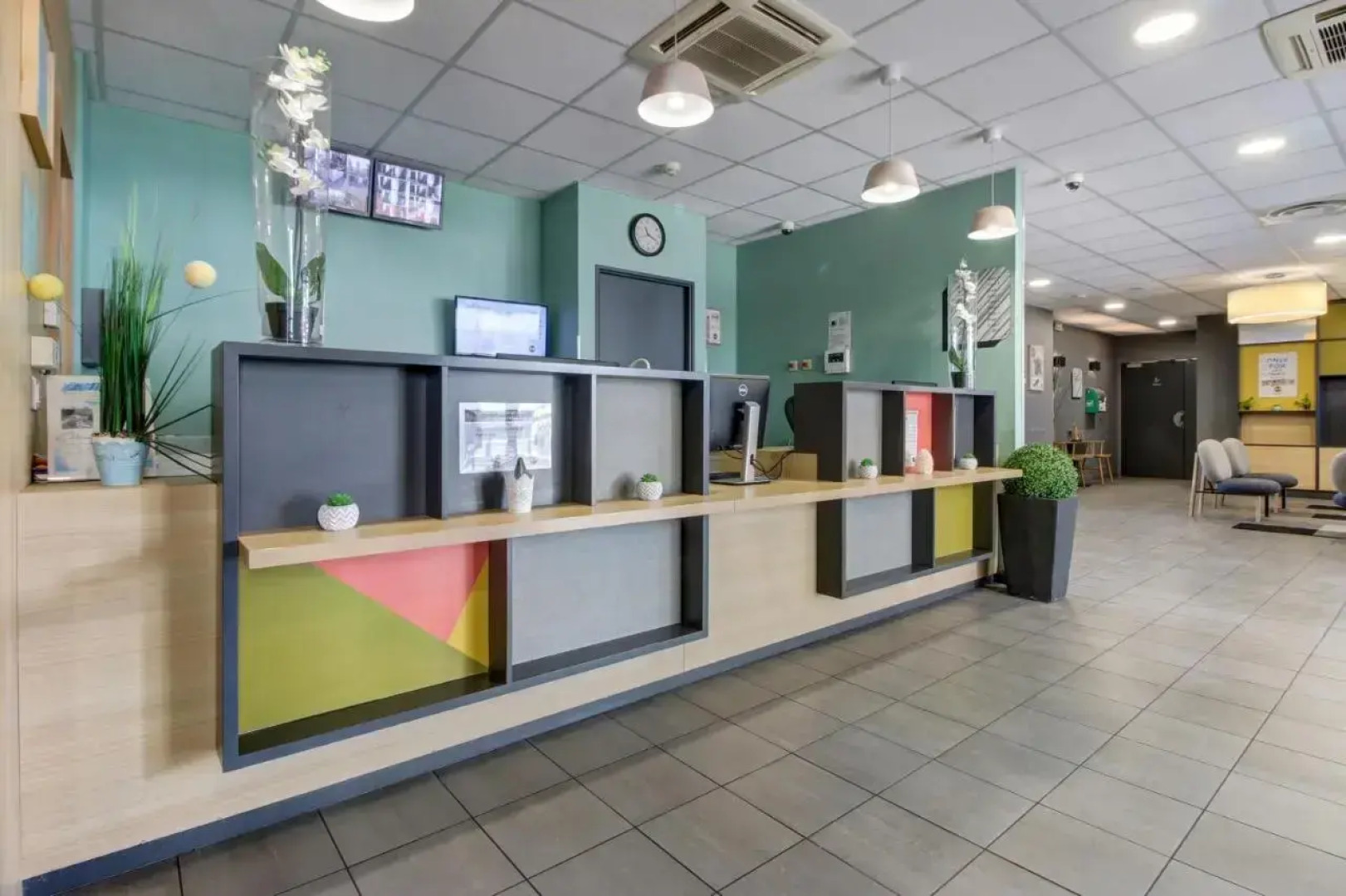 B&B HOTEL Marseille Vélodrome Prado