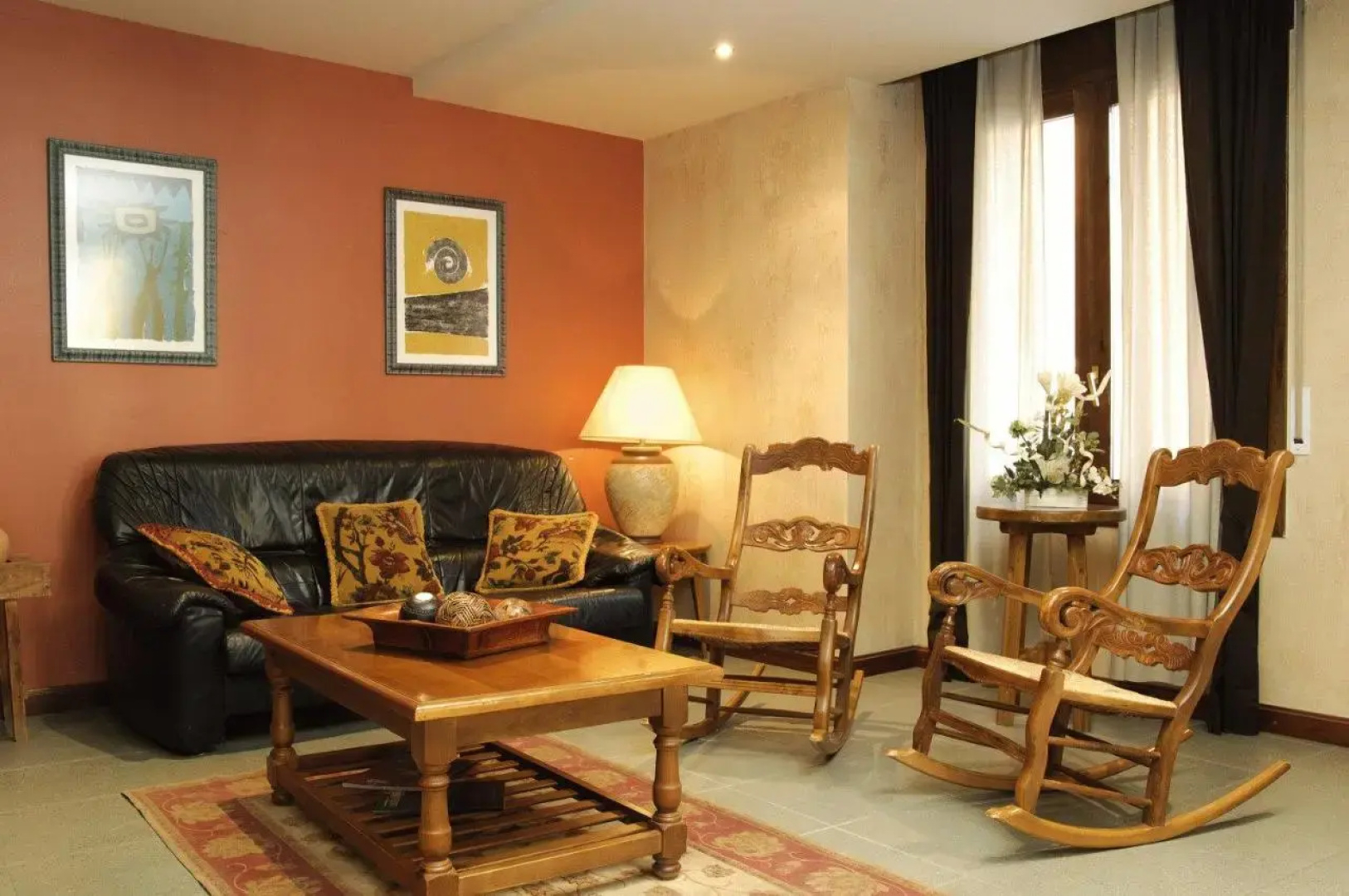 Hotel Pirineos