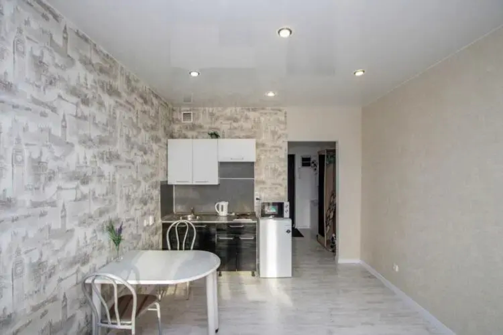 Апартаменты на проезде Юрия Тена 10