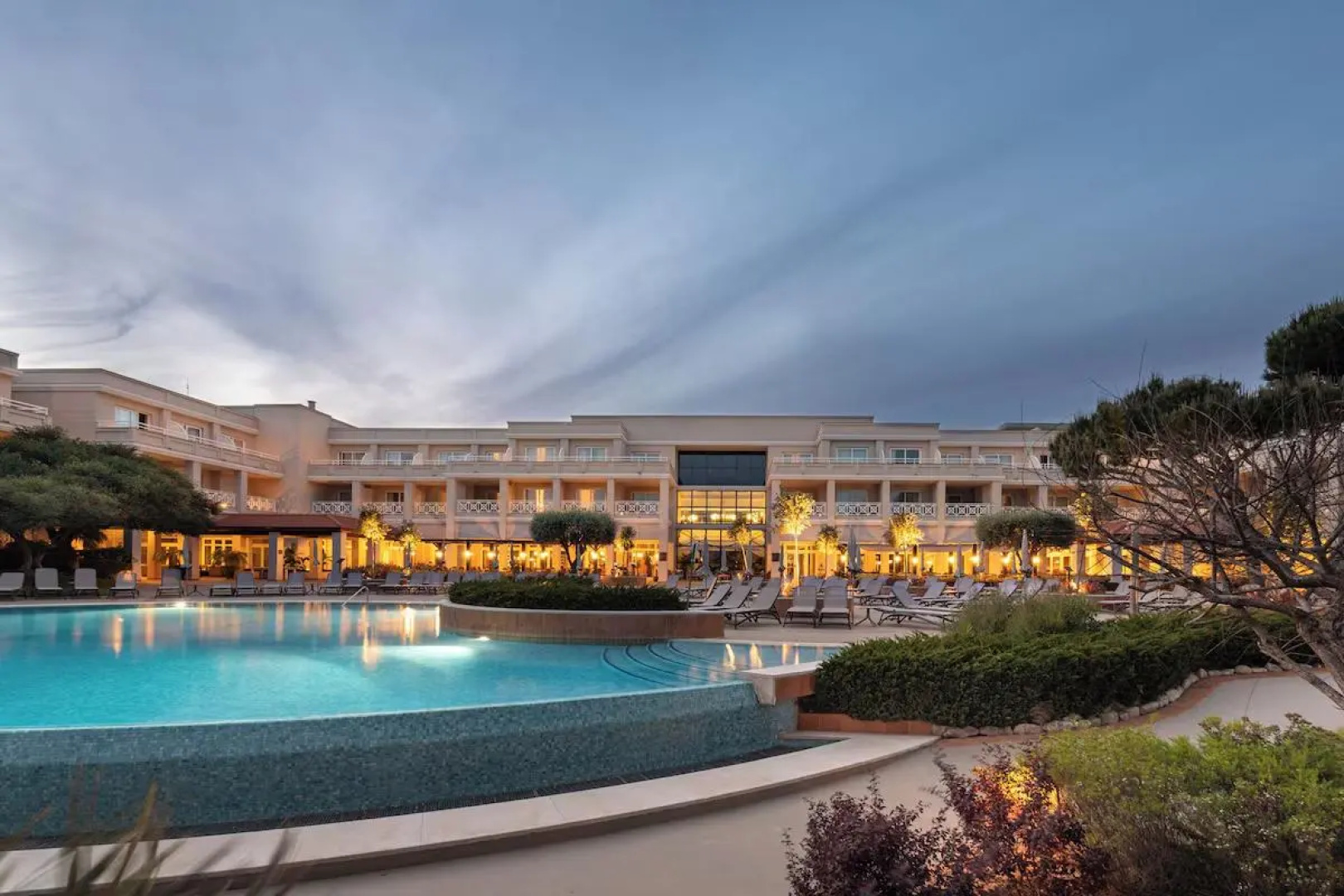 Celay Hotel