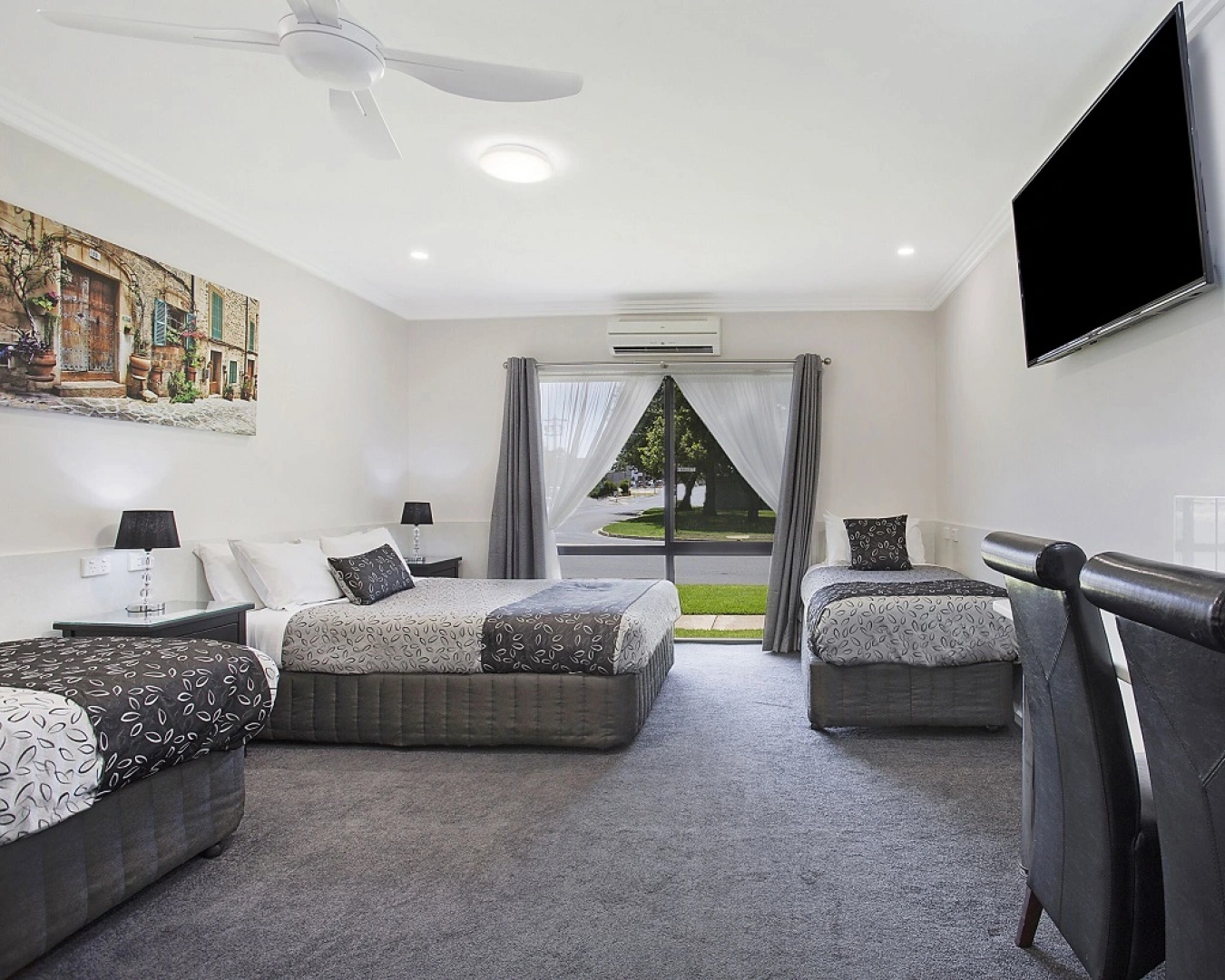 Comfort Inn May Park