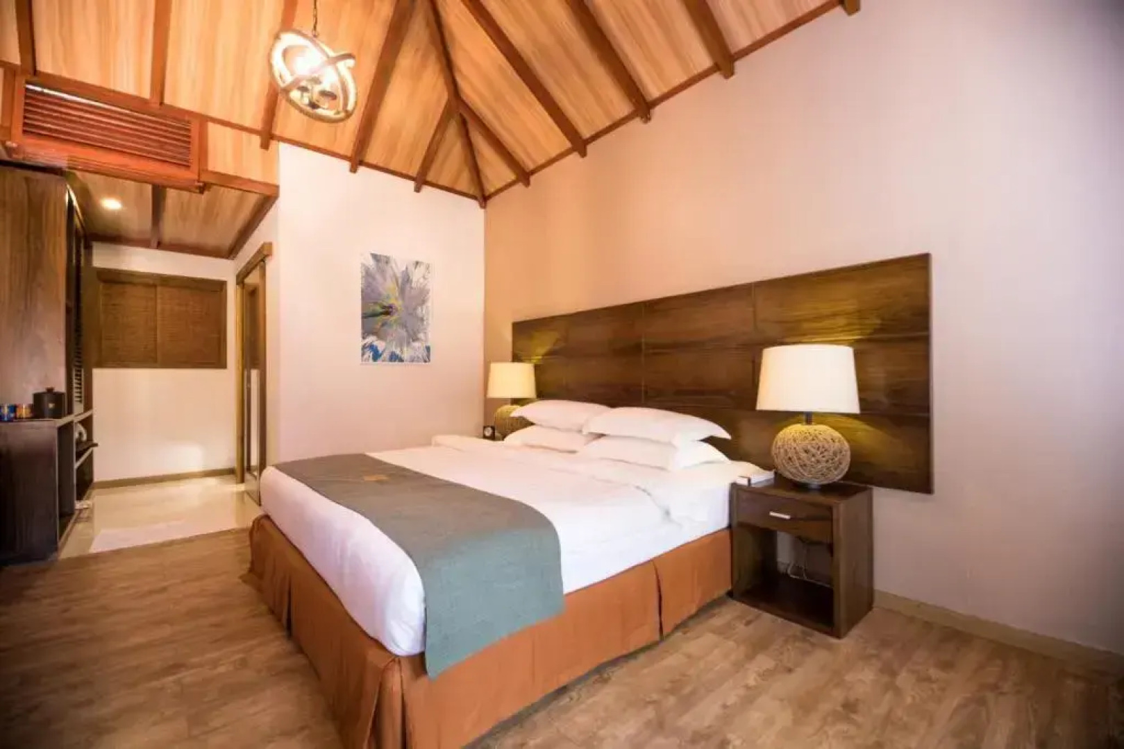 Бутик-отель Plumeria Maldives