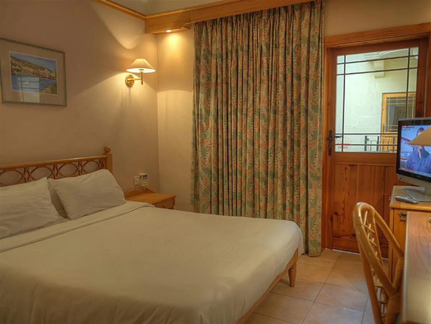 Saint Patrick's Hotel