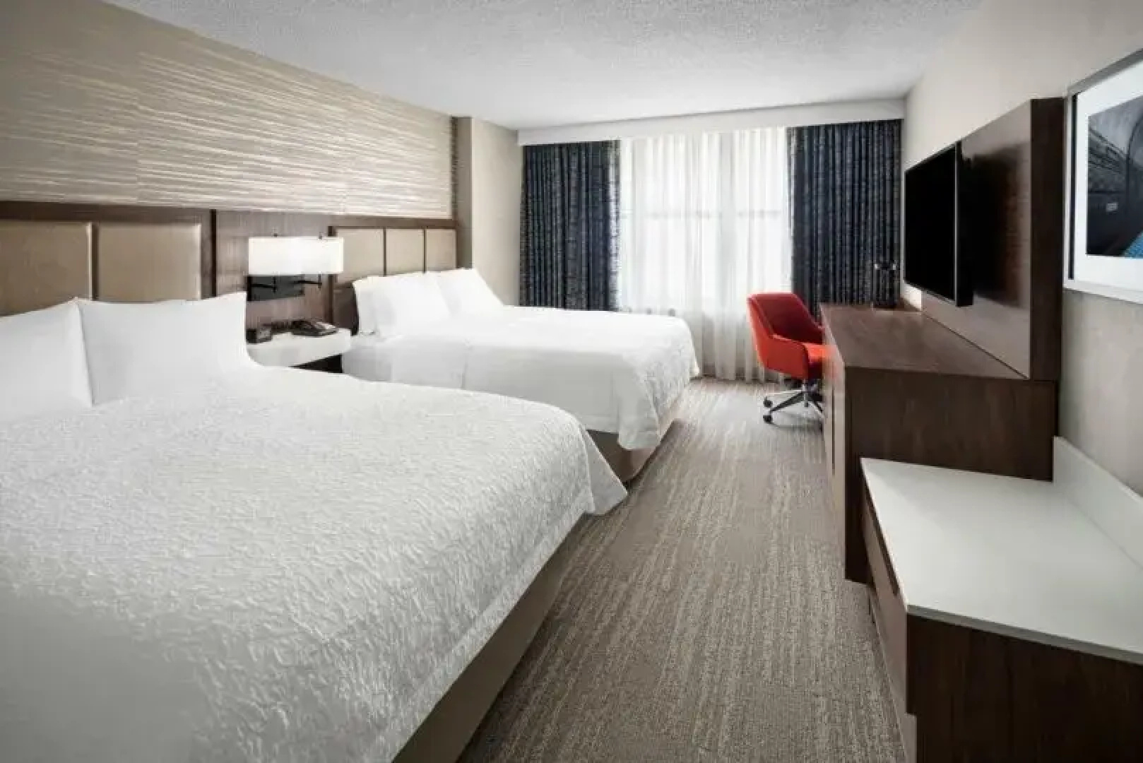 Hampton Inn & Suites Chicago Downtown