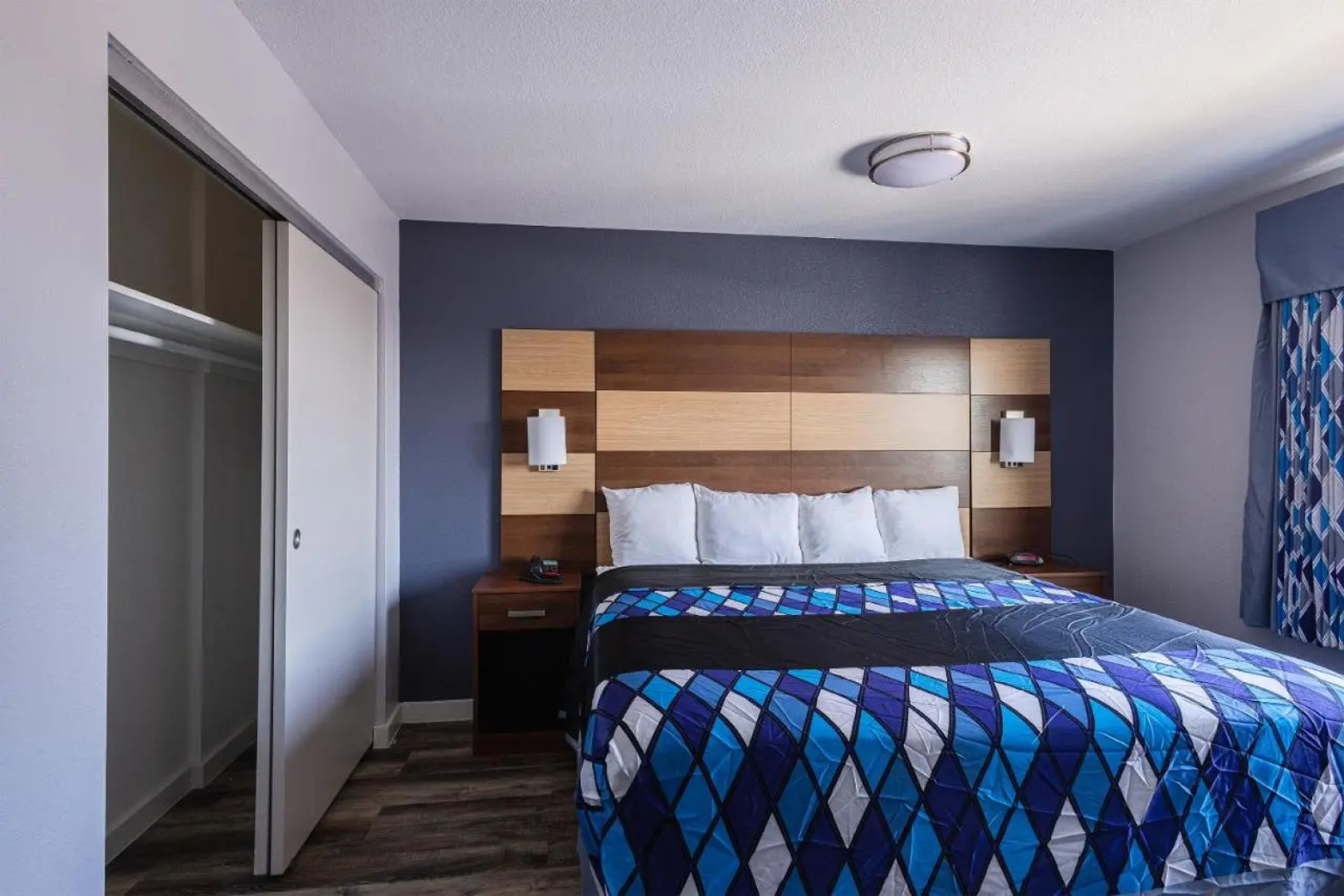 Coratel Inn and Suites By Jasper Saint Paul Minneapolis Inver Grove Heights.