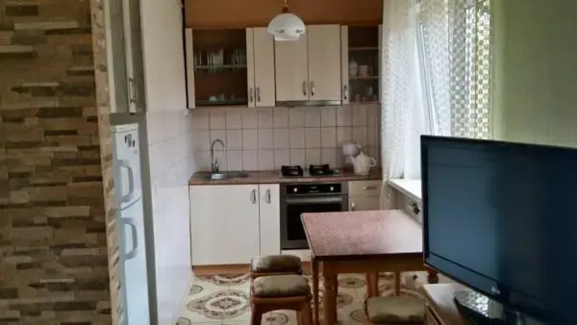 Gloria Apartment