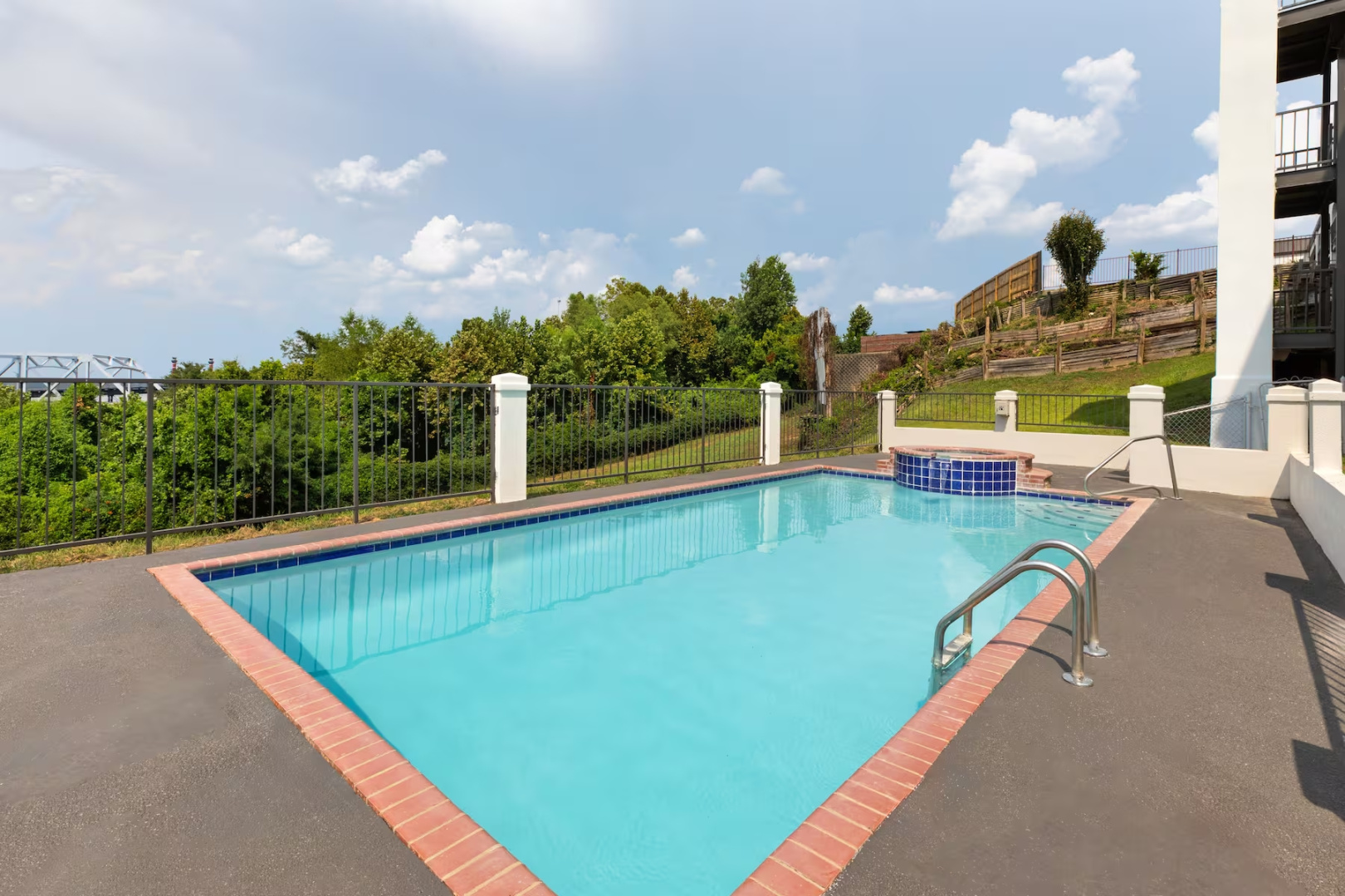 Days Inn & Suites by Wyndham Vicksburg